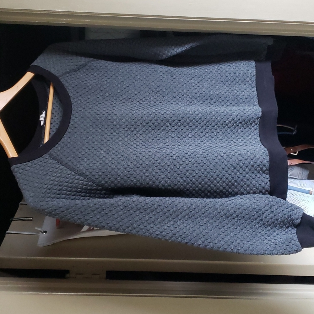 Weston M grey sweat shirt